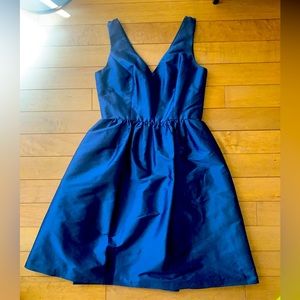 ALFRED SUNG V-neck cocktail midi length dress, size 6